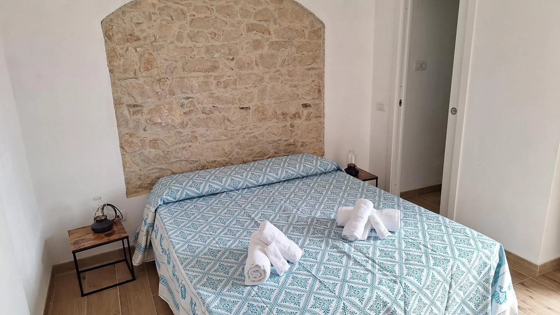 Dommu Amsicora Piano 1 Daire Baunei İtalya
